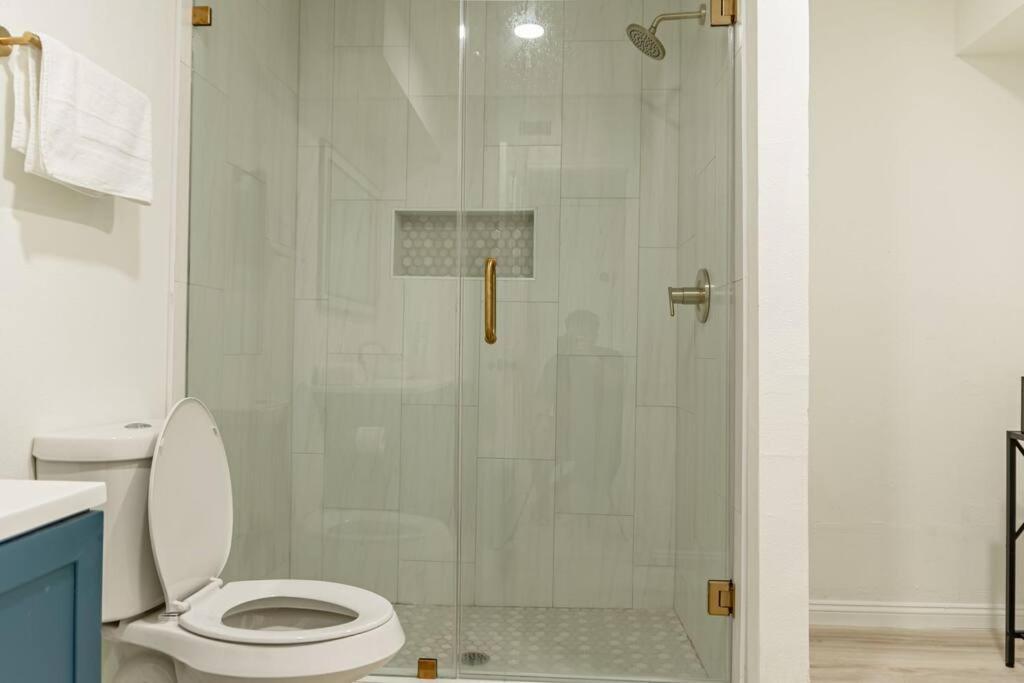 Roomy Home 5 Mins From Attractions Galveston Esterno foto