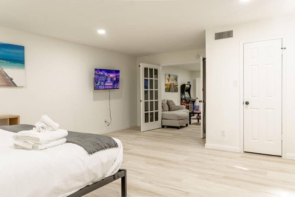 Roomy Home 5 Mins From Attractions Galveston Esterno foto
